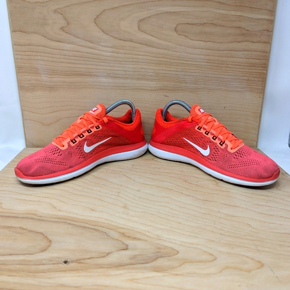 Womens Nike Flex Run 2016 Red Orange Running Sneakers SZ 8.5 US - Picture 4 of 7